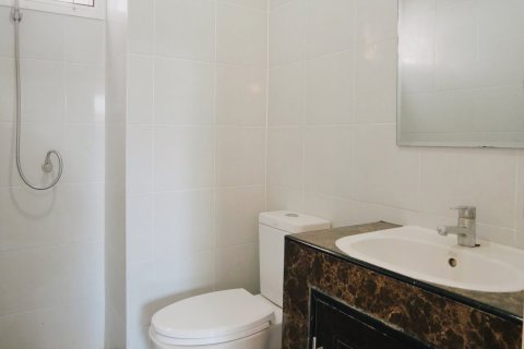House in Phuket, Thailand 3 bedrooms № 148129 - photo 23