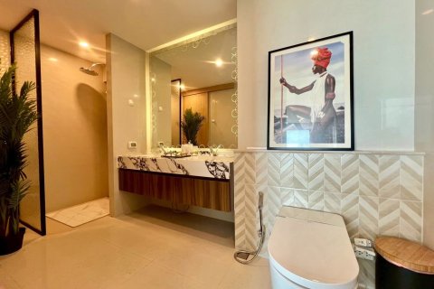 Apartamento de 3 habitaciones en Pattaya, Tailandia № 176677 - foto 17