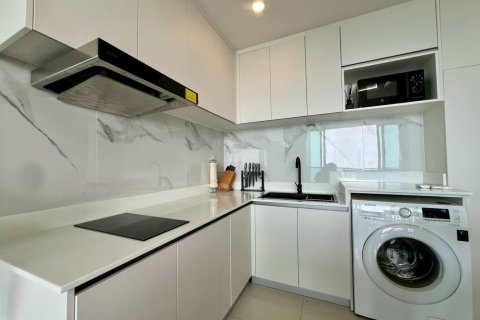Apartamento de 3 habitaciones en Pattaya, Tailandia № 176677 - foto 6