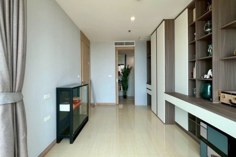 Apartamento de 3 habitaciones en Pattaya, Tailandia № 176677 - foto 11