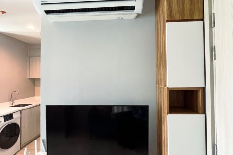 Studio in the Condo in Pathum Wan, Bangkok, Thailand  № 159390 - photo 6