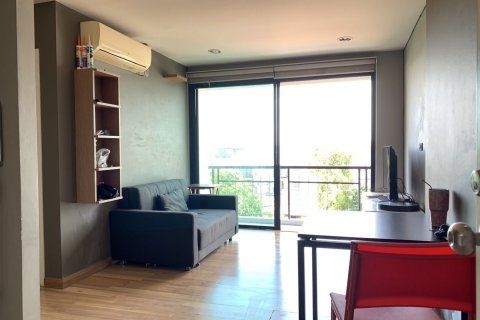Condo in Lat Phrao, Bangkok, Thailand, 2 bedrooms № 159387