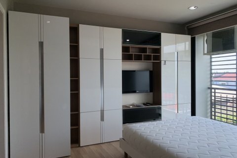 Кондоминиум с 2 спальнями в Лат Пхрау, Бангкок, Таиланд № 159387 - фото 7