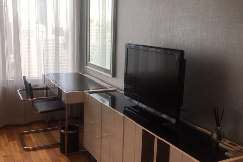 Condo à Khlong Toei, Bangkok, Thaïlande, 2 chambres  № 159392 - photo 8