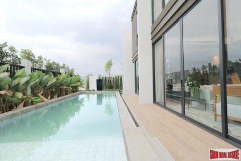 Villa in Pattaya, Thailand 4 bedrooms № 203149 - photo 4