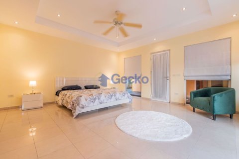 House in Pattaya, Thailand 4 bedrooms № 196700 - photo 22