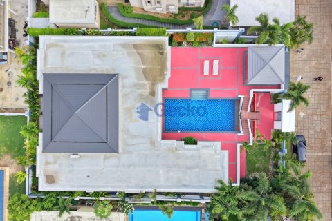 Haus in Pattaya, Thailand 4 Schlafzimmer № 196700 - Foto 4