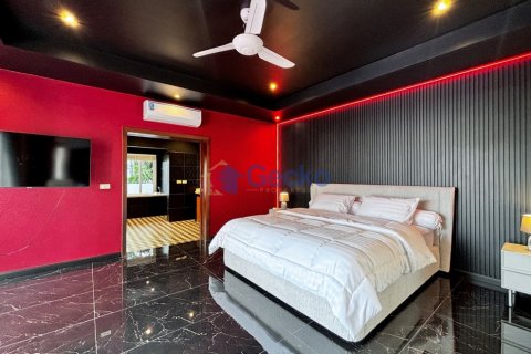 Haus in Pattaya, Thailand 4 Schlafzimmer № 196699 - Foto 24
