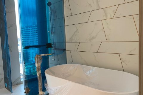 Кондоминиум с 2 спальнями в Бангкоке, Таиланд № 143432 - фото 12