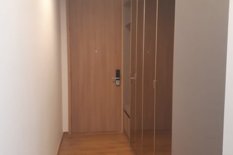 Condo in Bangkok, Thailand, 2 bedrooms  № 143434 - photo 10