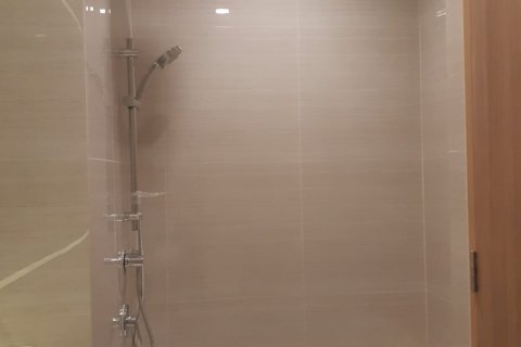 Condo in Bangkok, Thailand, 2 bedrooms  № 143434 - photo 6