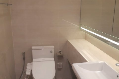 Condo in Bangkok, Thailand, 2 bedrooms  № 143434 - photo 8