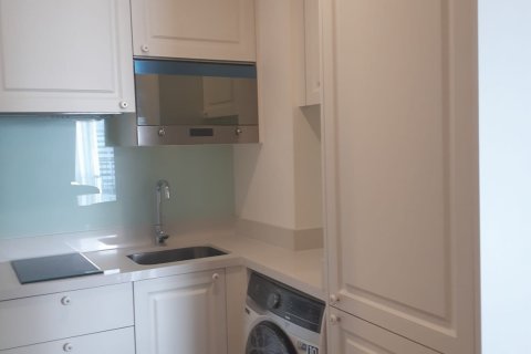 Condo in Bangkok, Thailand, 2 bedrooms  № 143434 - photo 12