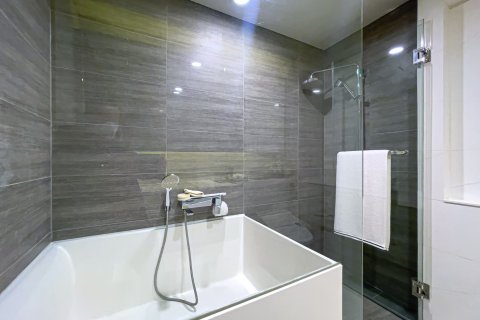 Кондоминиум с 1 спальней в Бангкоке, Таиланд № 143435 - фото 15