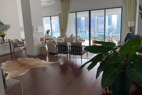 Кондоминиум с 2 спальнями в Бангкоке, Таиланд № 143431 - фото 1