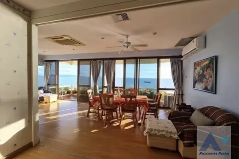 Duplex in Sattahip, Thailand 3 Schlafzimmer № 219778 - Foto 2