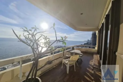 Duplex in Sattahip, Thailand 3 bedrooms № 219778