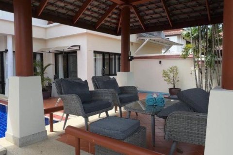 Townhouse in Phuket, Thailand 4 bedrooms № 159406 - photo 12