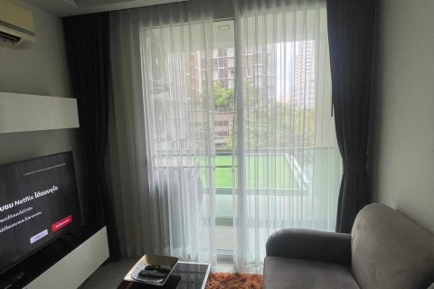 Студия в кондо в Ваттхане, Бангкок, Таиланд № 171120 - фото 3