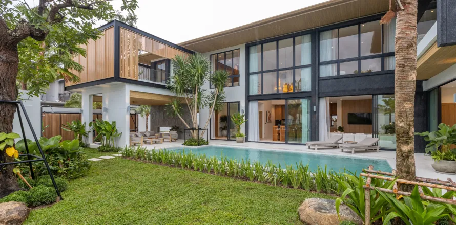 Villa à Phuket, Thaïlande 5 chambres № 146430
