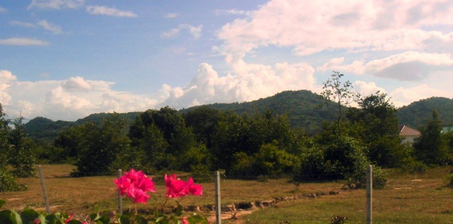 Land in Hua Hin, Thailand 16000 sq.m. № 151937