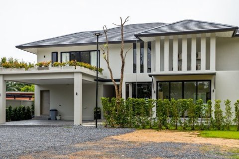 Villa in Pa Klok, Thailand 4 bedrooms № 151939 - photo 13