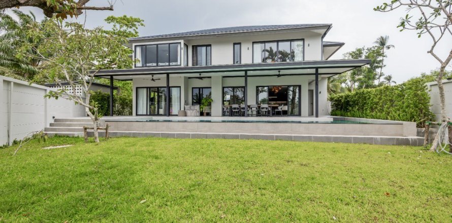 Villa in Pa Klok, Thailand 4 bedrooms № 151939