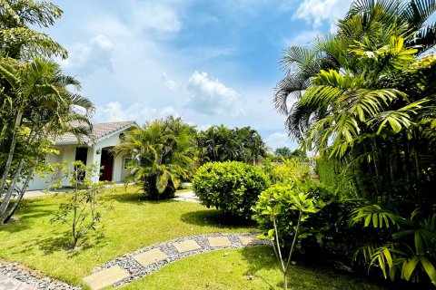 House in Chiang Mai, Thailand 4 bedrooms № 121852 - photo 4