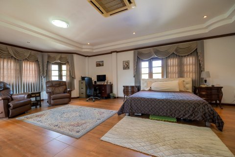 House in Chiang Mai, Thailand 4 bedrooms № 121857 - photo 17