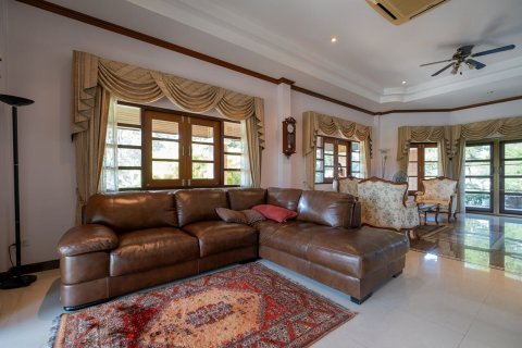 House in Chiang Mai, Thailand 4 bedrooms № 121857 - photo 11