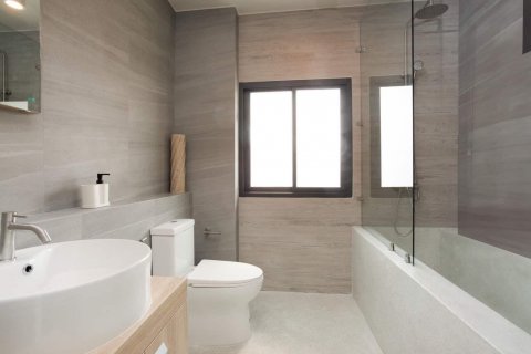 House in Chiang Mai, Thailand 3 bedrooms № 121853 - photo 12