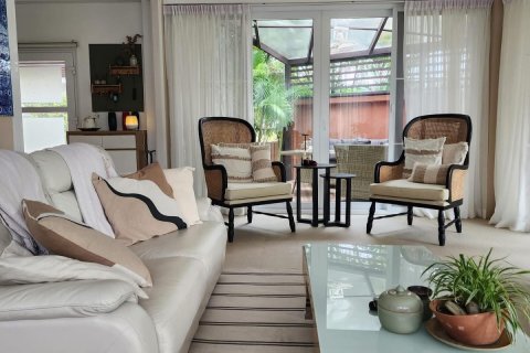 Вилла в Паттайе, Таиланд с 3 спальнями № 162705 - фото 6