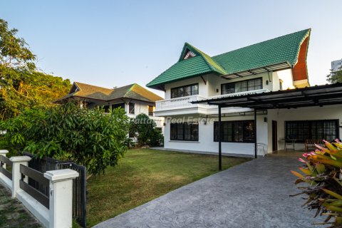 Дом на Пляж Джомтьен, Паттайя, Таиланд с 4 спальнями  № 162699 - фото 2