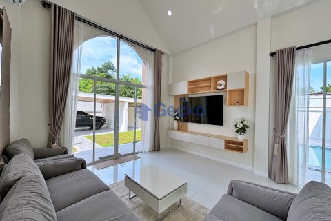House in Pattaya, Thailand 3 bedrooms № 196114 - photo 6