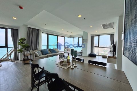Condo in Pattaya, Thailand, 3 bedrooms № 196115 - photo 10