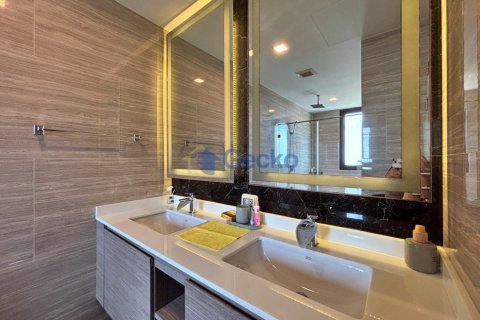 Condo in Pattaya, Thailand, 3 bedrooms № 196115 - photo 15