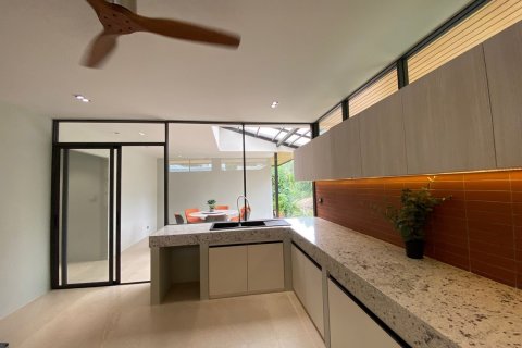 Villa in Chiang Mai, Thailand 4 bedrooms № 113733 - photo 16