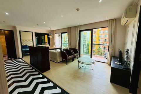Condo in Pattaya, Thailand, 2 bedrooms  № 154176 - photo 1
