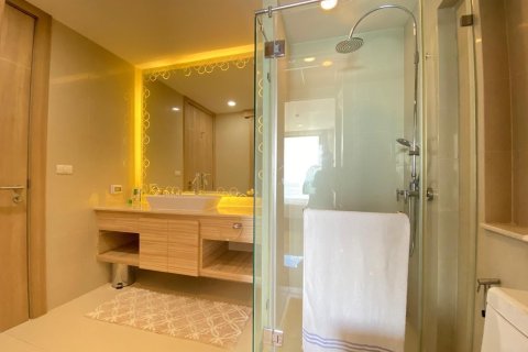 Condo in Pattaya, Thailand, 2 bedrooms  № 154174 - photo 14