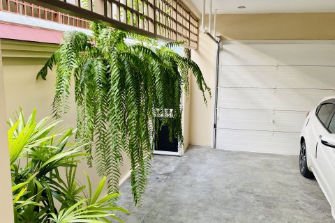 Таунхаус в Пхукете, Таиланд с 4 спальнями  № 136301 - фото 12