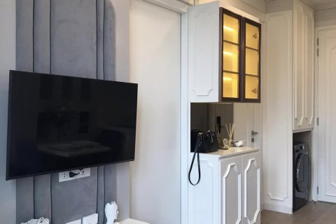 Studio dans le Condo à Watthana, Bangkok, Thaïlande  № 164617 - photo 6