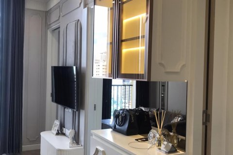 Studio dans le Condo à Watthana, Bangkok, Thaïlande  № 164617 - photo 5