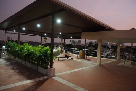 House in Phra Khanong, Bangkok, Thailand 5 bedrooms № 164612 - photo 4