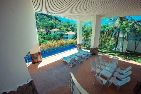 Apartment in Kata, Thailand 1 bedroom № 223391