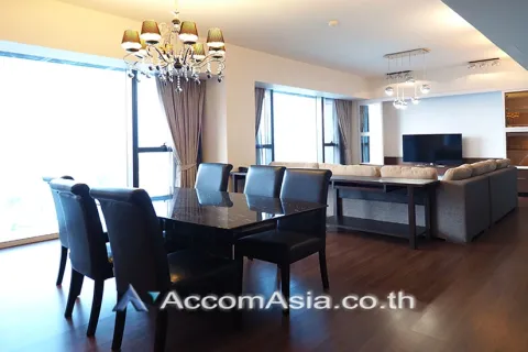 Condominio de 3 dormitorios en Sathon, Bangkok, Tailandia № 217862