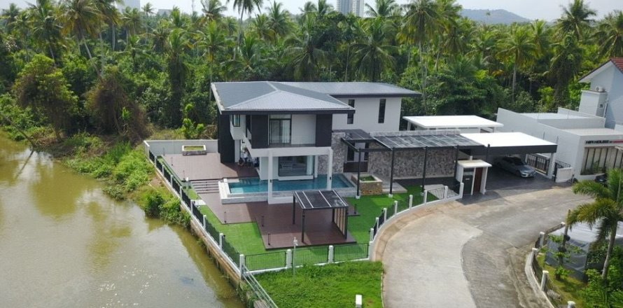 Дом в Сураттхани, Таиланд с 5 спальнями  № 138516