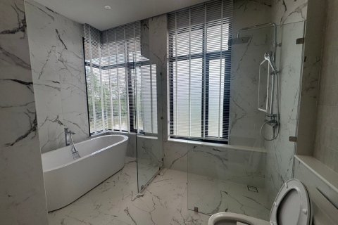 Дом в Сураттхани, Таиланд с 5 спальнями  № 138516 - фото 17