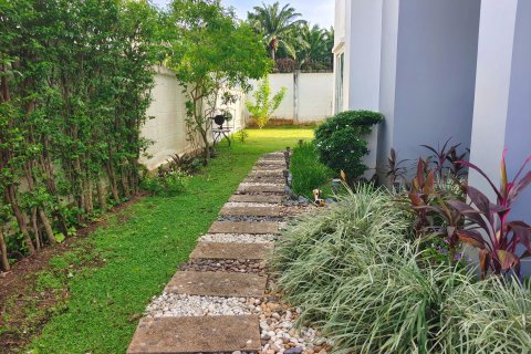 House in Phuket, Thailand 3 bedrooms № 138512 - photo 9