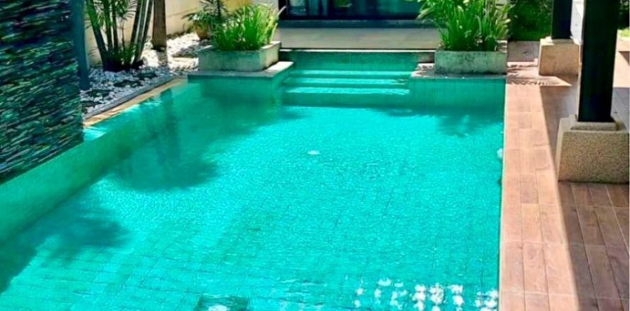 Villa in Phuket, Thailand 3 bedrooms № 149729