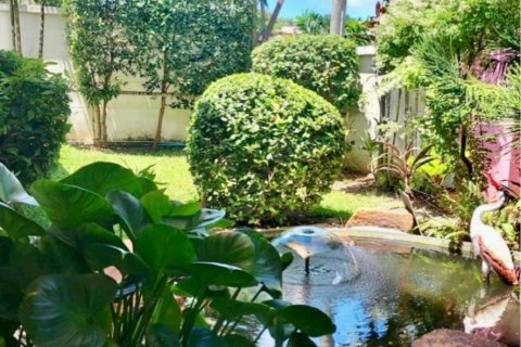 Villa in Phuket, Thailand 3 bedrooms № 149729 - photo 5